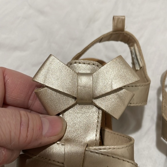 Carters 12 golden closed toe velcro ankle closure sandal in euc rubber soles - Picture 3 of 8